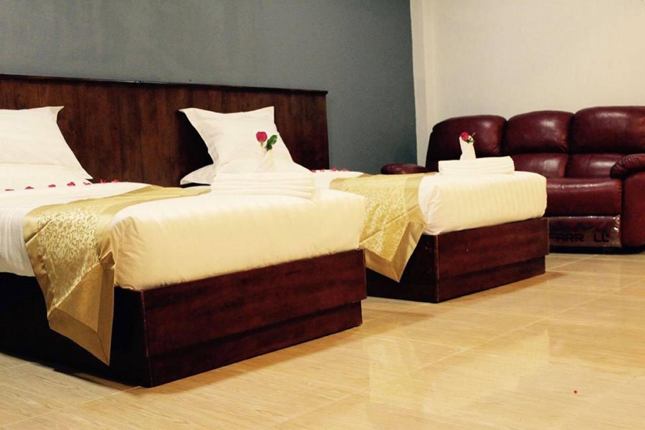 Lanmadaw Plaza Hotel China Town Yangon Dış mekan fotoğraf