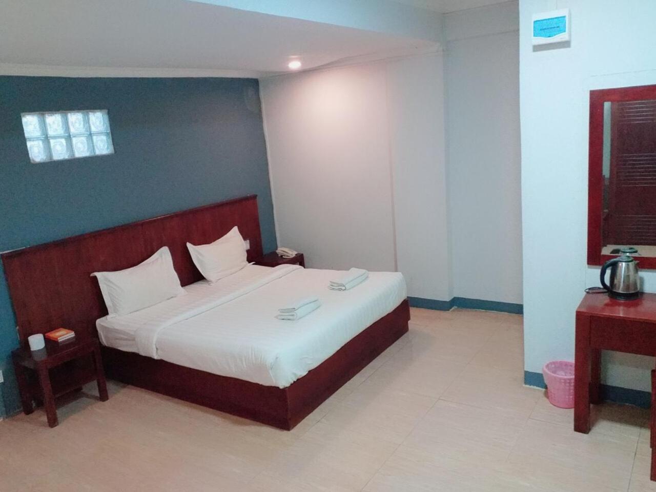 Lanmadaw Plaza Hotel China Town Yangon Dış mekan fotoğraf